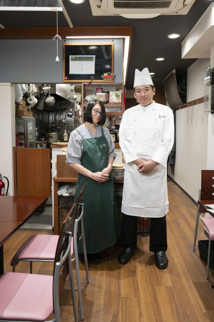 2018年から夫婦で営む16席の店。