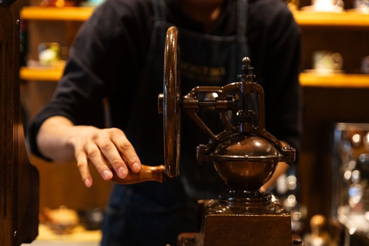 イタリア・トレスペード社の手回しグラインダー。