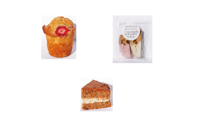 いちごのマフィン460円（左）、チョコがけビスコッティ300円（右）、キャロットケーキ500円（下）。