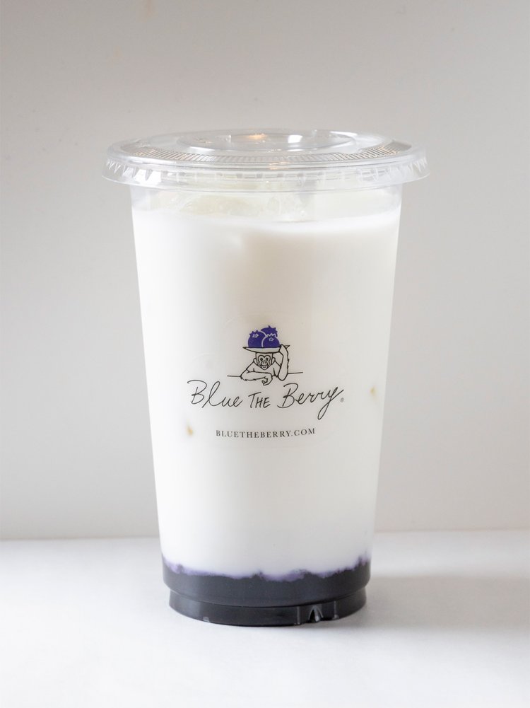 ブルーベリーミルク620円。