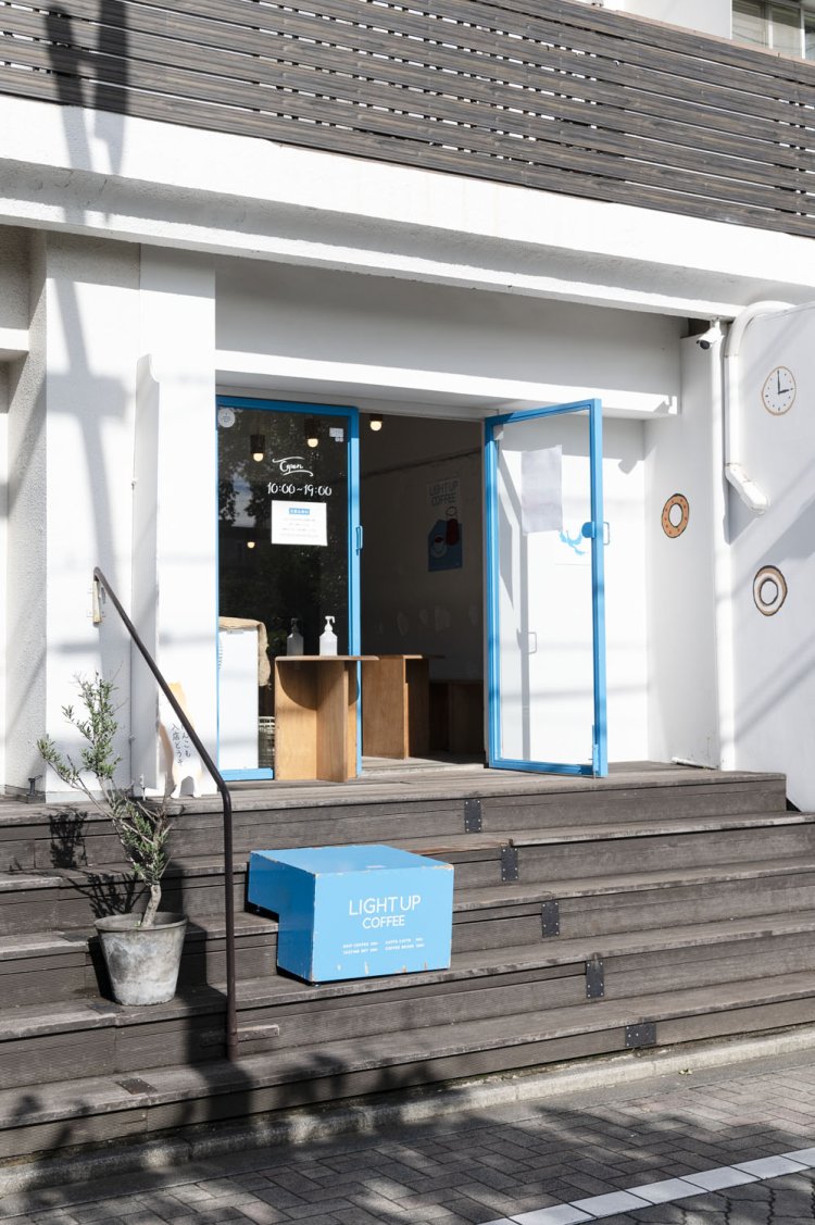 ところどころに用いられたライトブルーが印象的。2022年リニューアル。