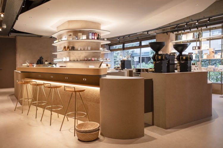 塗料には抽出かすを使用。