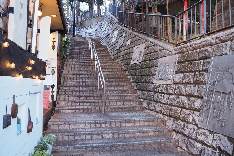 東京街角クイズ 階段
