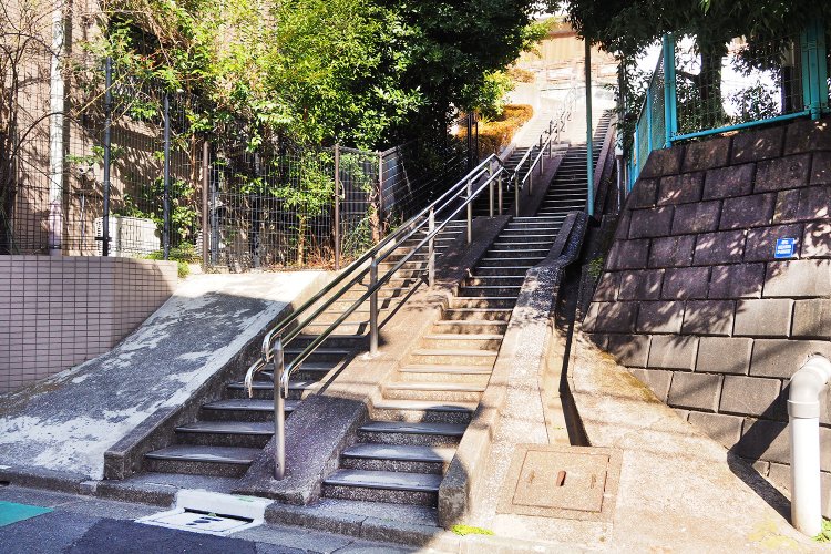 東京街角クイズ 階段