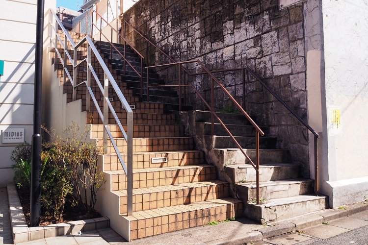 東京街角クイズ 階段