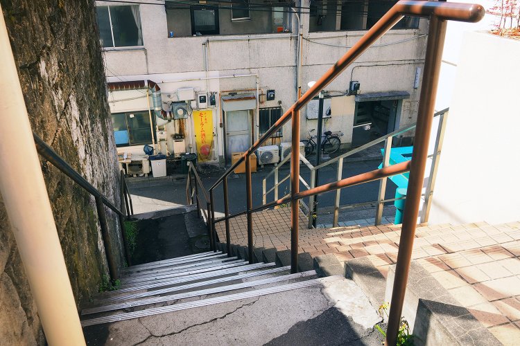 上って見下ろすとこんな感じ。