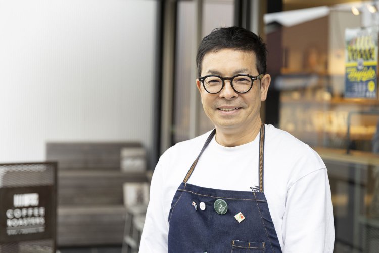店主の葛西さん。コーヒーの祭典SCAJで運営側を務めるなど活躍。設備投資を惜しまない大胆さもすごい。