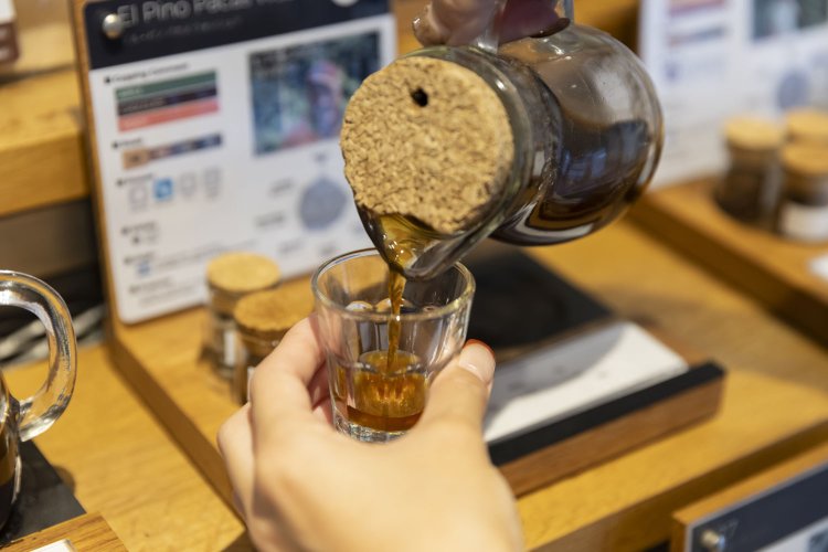 どの豆も店頭で自由に試飲できるのがうれしい。