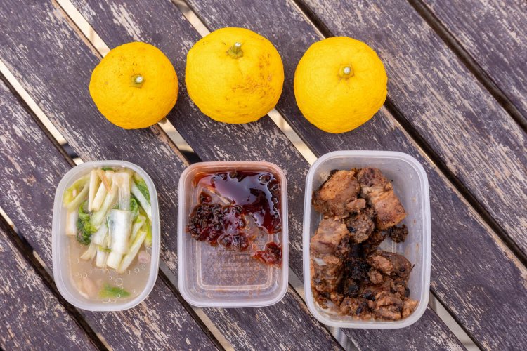 これがお手製の「食え食えハラスメント」だ。