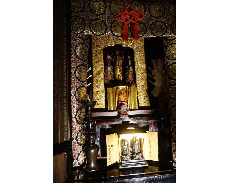 寛永期に安置されたという三光天（さんこうてん）像。現在安置されているのは、天明8年（1788）に寄進された2代目の像