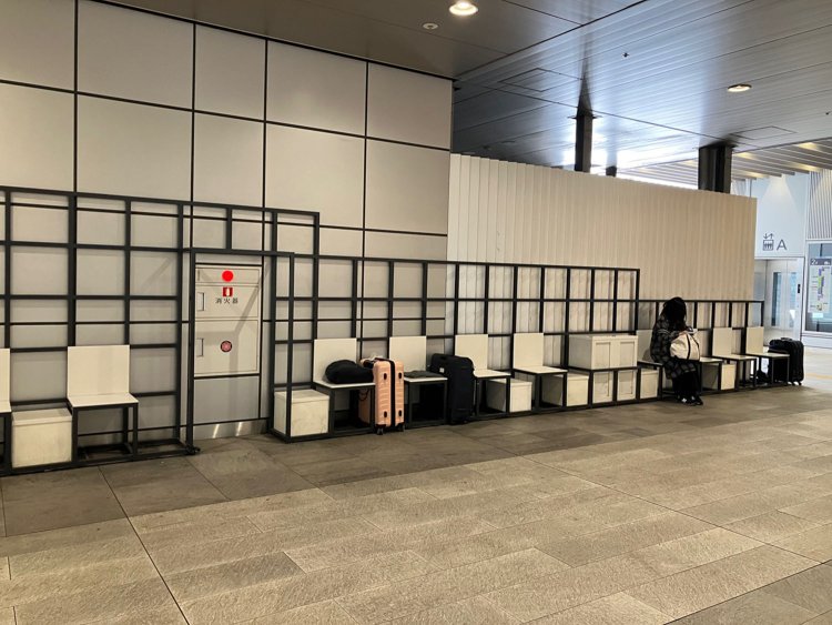 オシャレなオブジェかと思いきや、椅子である。