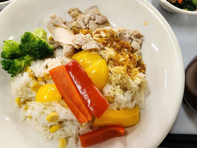 赤・白・黄・緑と色のバランスもバッチリ！