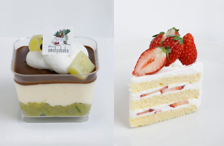 ねぎのティラミス580円（左）、あふれる苺のショートケーキ700円（右）。