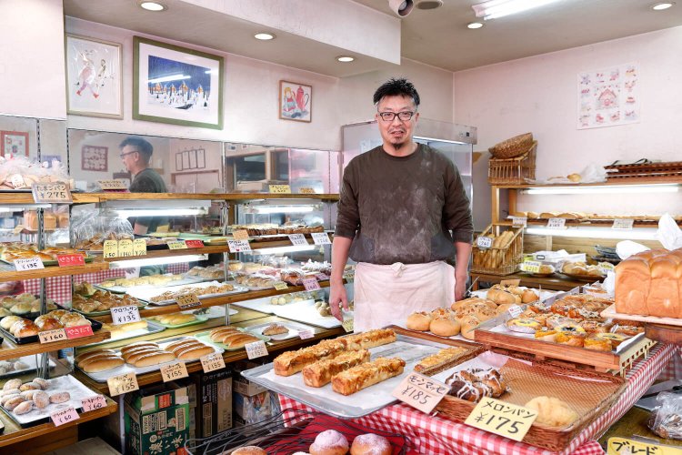 「スタッフ一同お待ちしてます」。