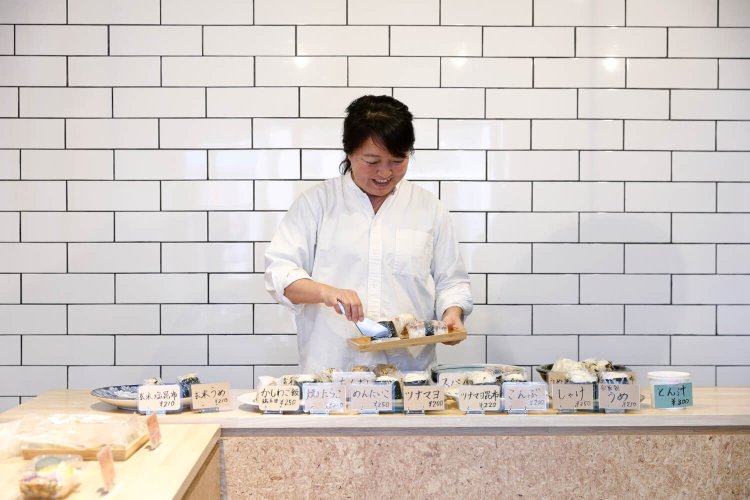 「祖父が米屋だったんです」。