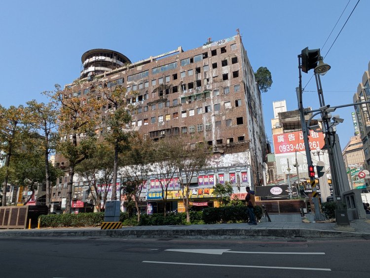 PXL_20250308_022548549