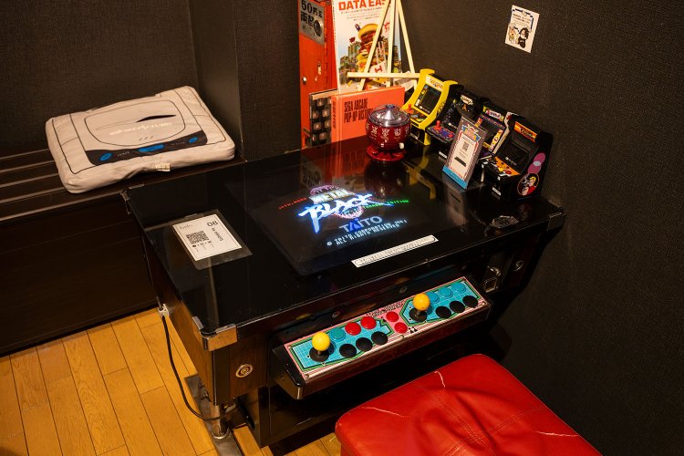 「テーブル筐体」は、喫茶店にも置いてあった70～90年代を象徴するアイテムで、当時は未来への入り口だった。