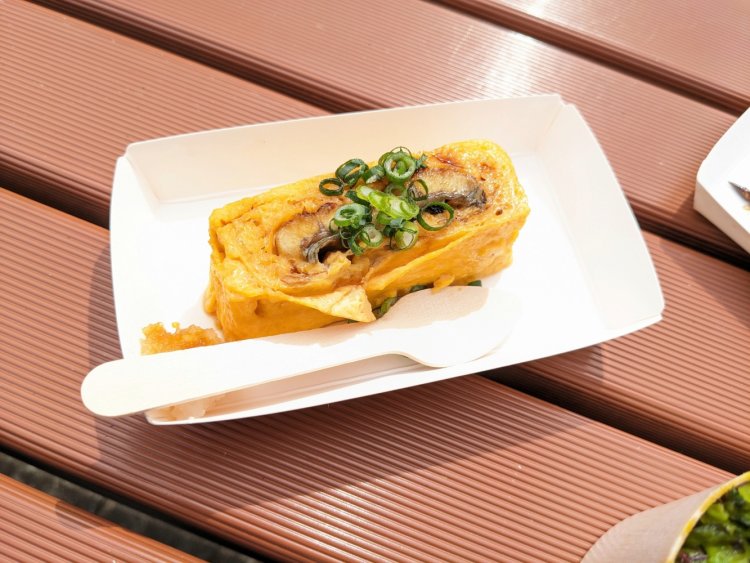 玉子の朗らかな甘みと、うなぎの力強い旨味のハーモニーが秀逸。