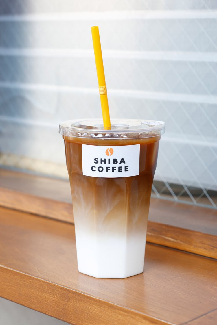 「車屋ドリンク」と呼ばれるアイスカフェオレ。