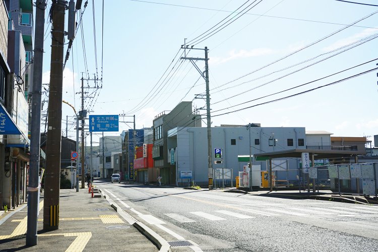 福岡市から西へ20kmほど。糸島は福岡県西方沖地震で被災した街でもある。