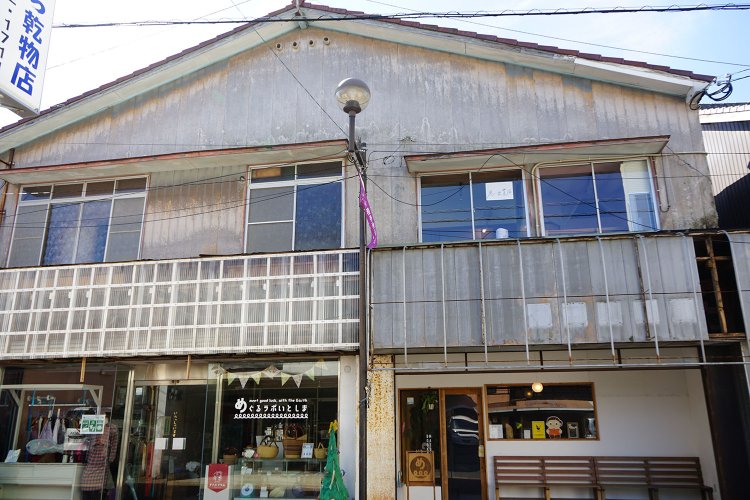 商店街には若者が出店する店もあり、元気のある面白い街だった。そんな糸島の現在をもっと見たかった。