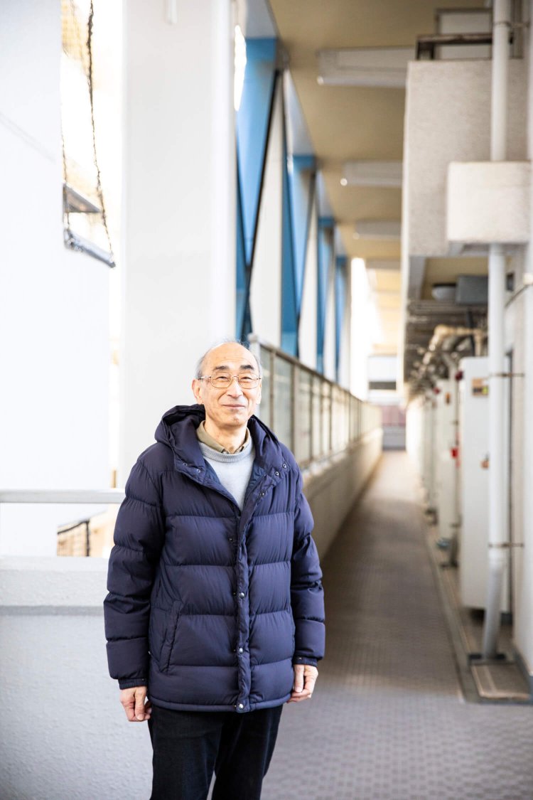 お話を聞いた内田章さん。