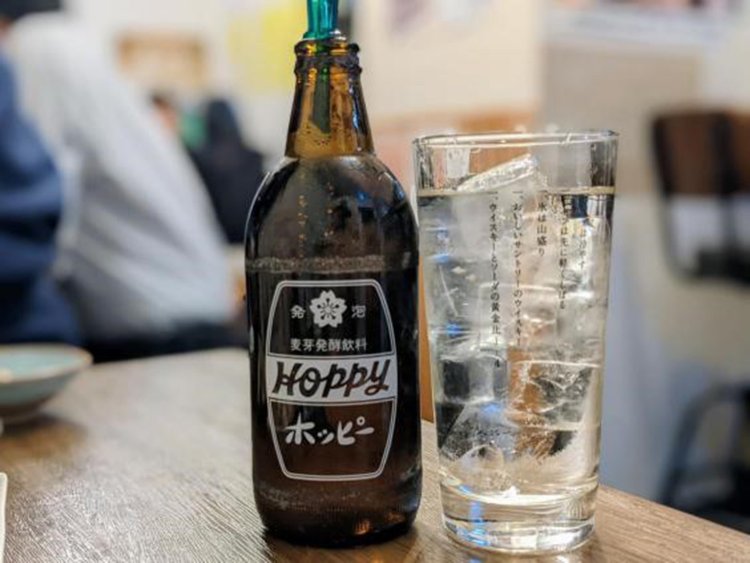 一見、普通のホッピーセットに見えるが……。