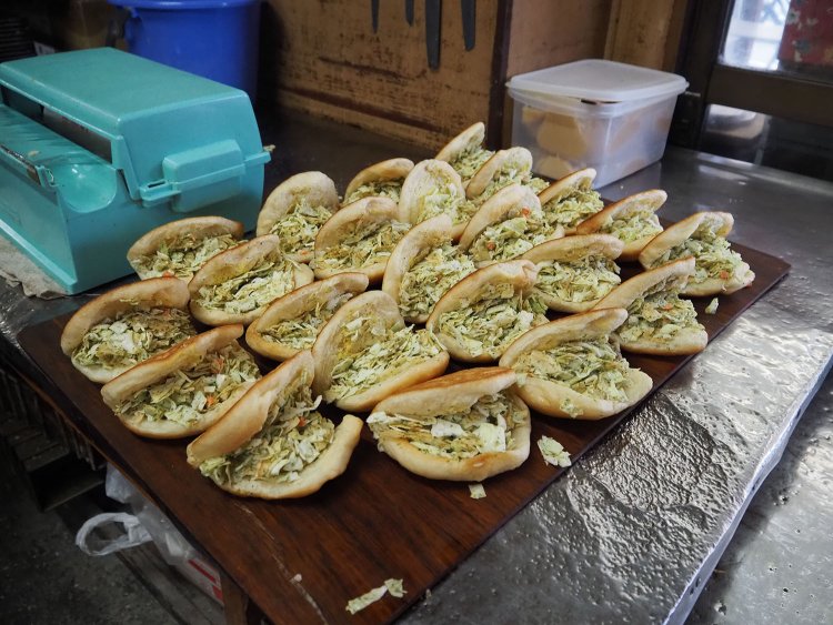 前編P4042632中井パン店