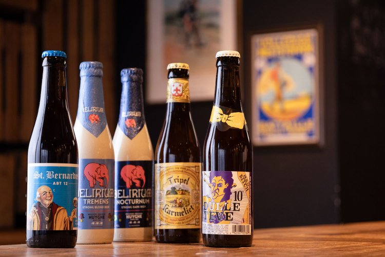 ボトルビールは30種類以上。