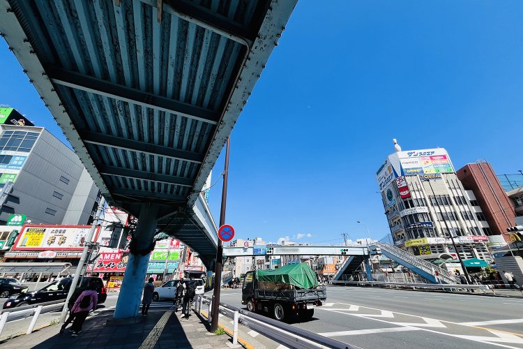 東京街角クイズ 歩道橋