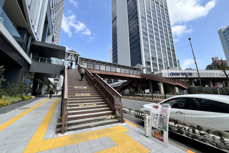 東京街角クイズ 歩道橋
