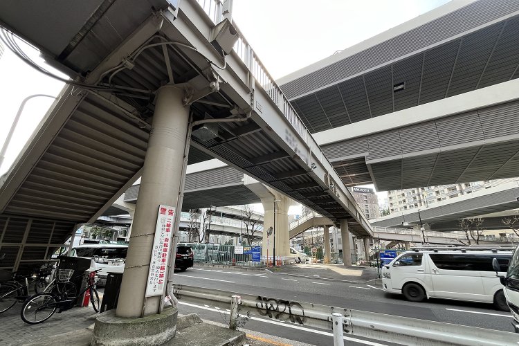 東京街角クイズ 歩道橋