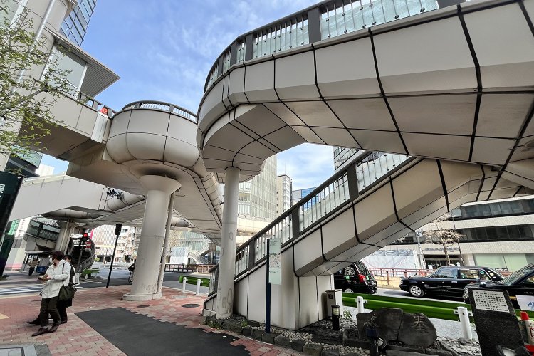 階段も、ストレートだったり螺旋階段だったりさまざま。