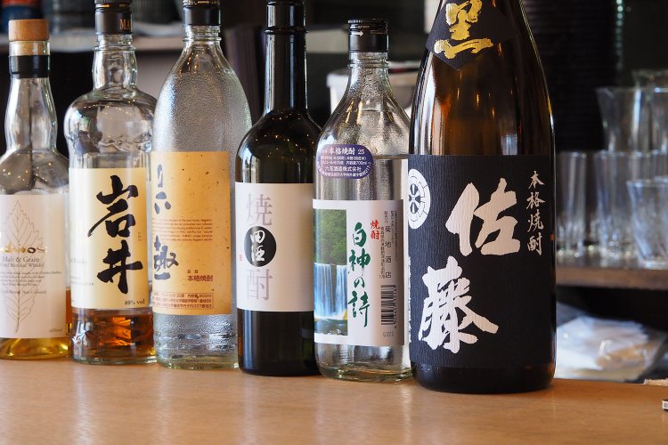 深浦町や青森の地酒もある。