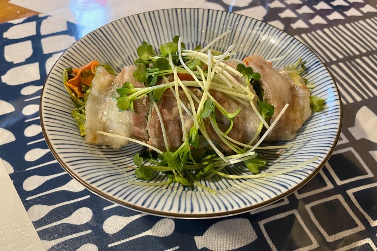 春キャベツと豚の「巻き巻き」。