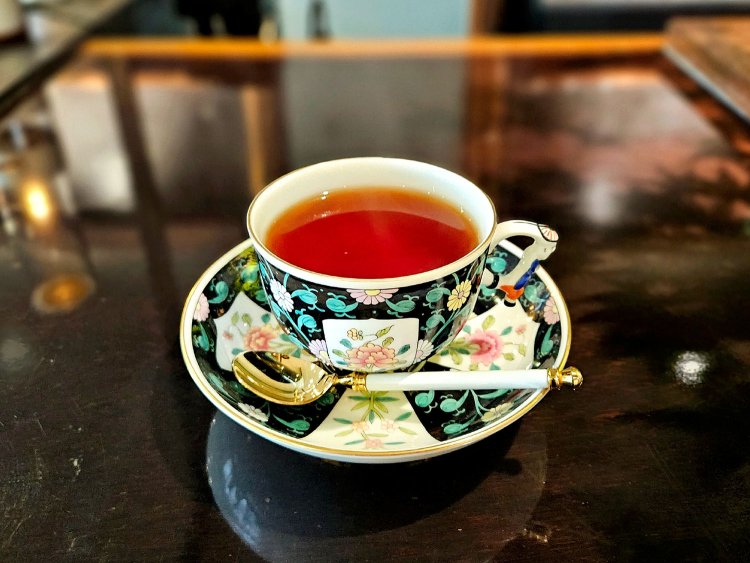 夏摘みアッサム ドゥームニ茶園1320円。