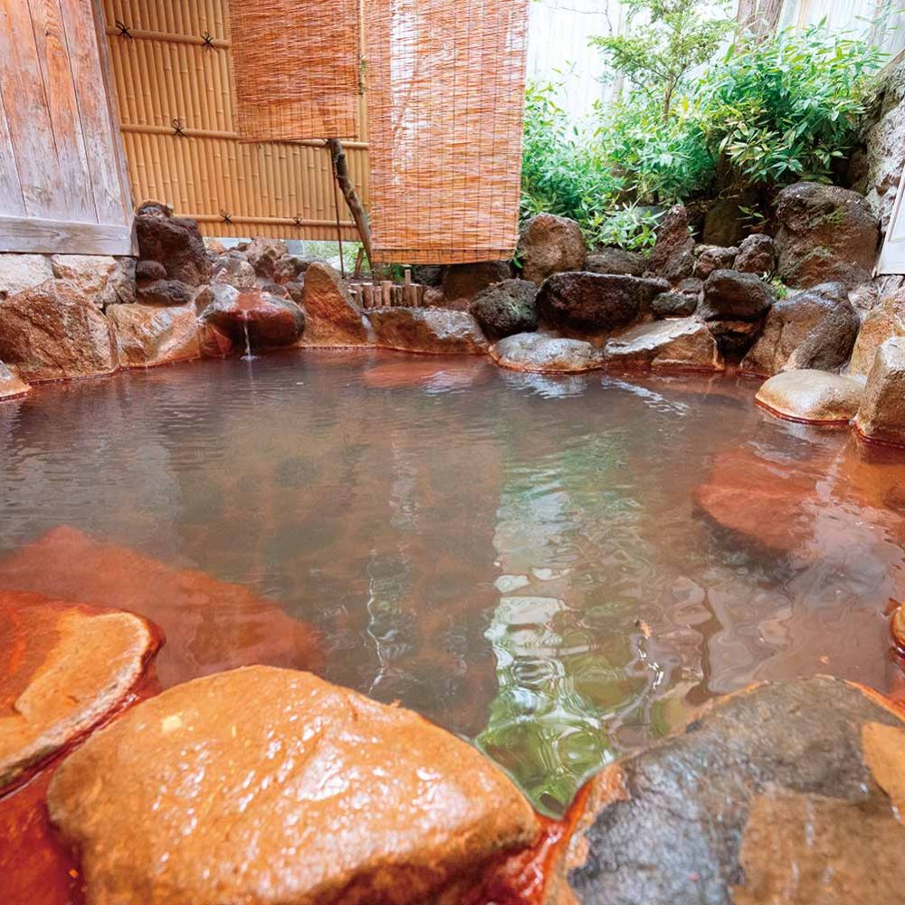 長野県渋温泉でオンリーワンをポリシーに打ち出した『湯本旅館』の新たな“泊食”スタイル