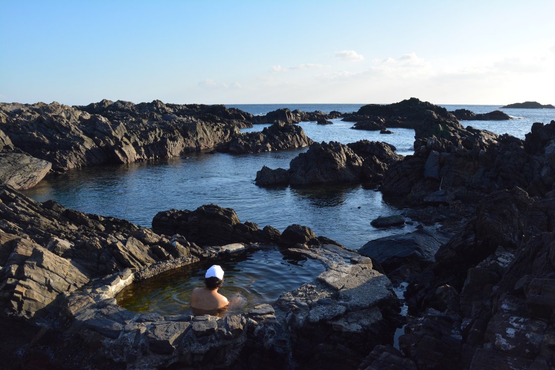 40年以上温泉を取材するライターおすすめの温泉絶景5選。大自然に圧倒される秘湯体験を！