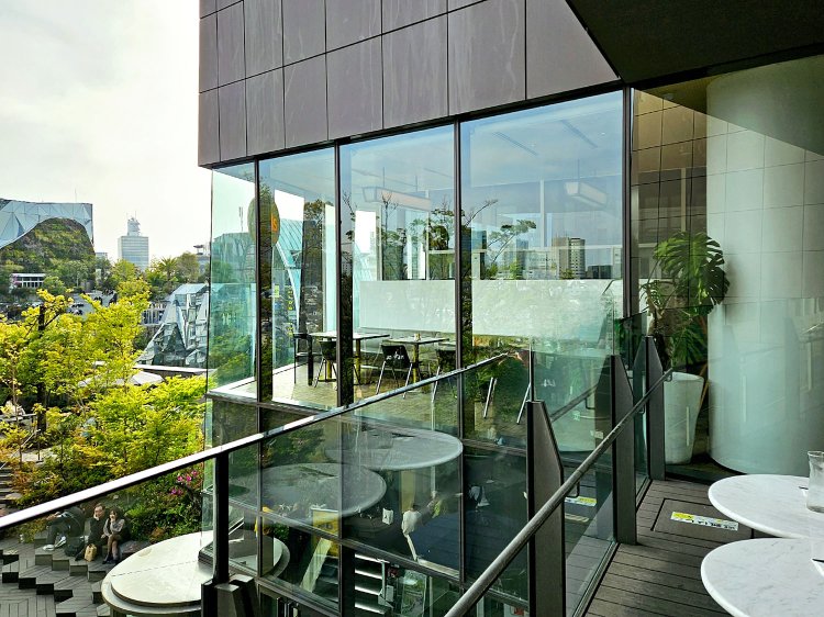 41黒猫スイーツ散歩原宿表参道