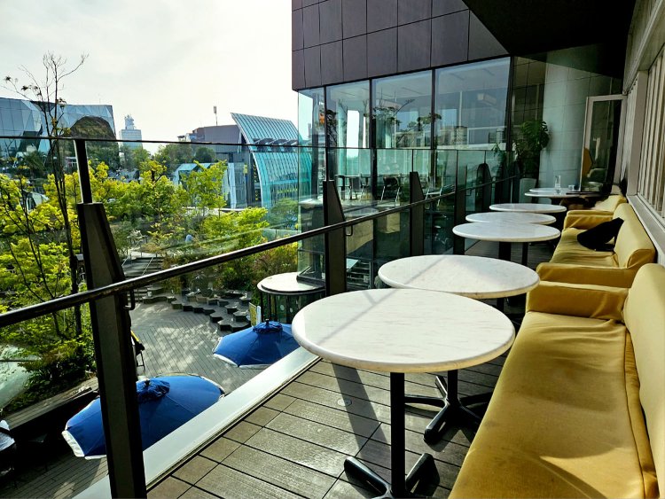 43黒猫スイーツ散歩原宿表参道