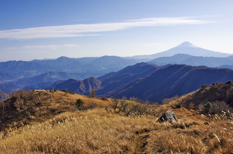 湯ノ沢峠手前の白谷丸付近から。