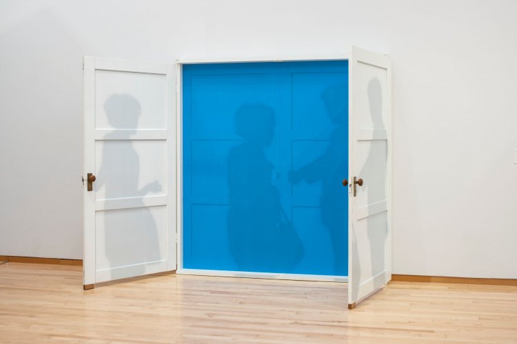 高松次郎《扉の影》1968 撮影＝柳場大（C）The Estate of Jiro Takamatsu, Courtesy of Yumiko Chiba Associates。