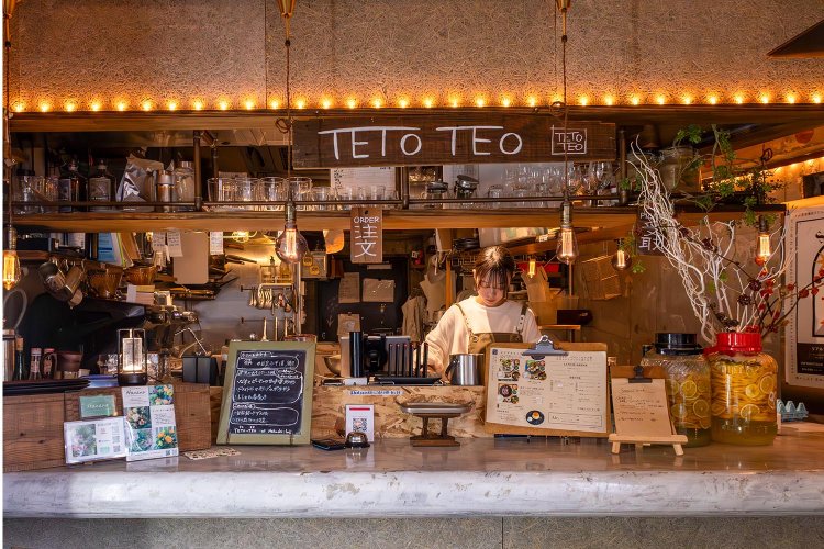 シェアマーケットは出店料やスペース、利用回数などが幅広く設定されているので自営業だけでなくサイドビジネスとして出店を考えている人にも優しい場所。