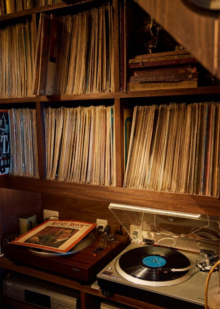 約500枚あるタンゴのレコード。