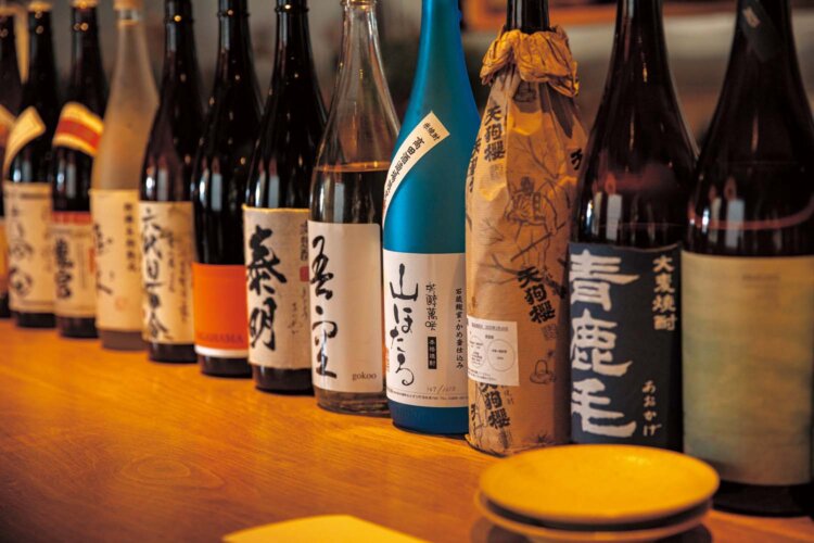 『MARUYAMA』は、『メゾン サンカントサンク』の丸山智博シェフが「日本の酒場」をテーマに作り上げた居酒屋。
