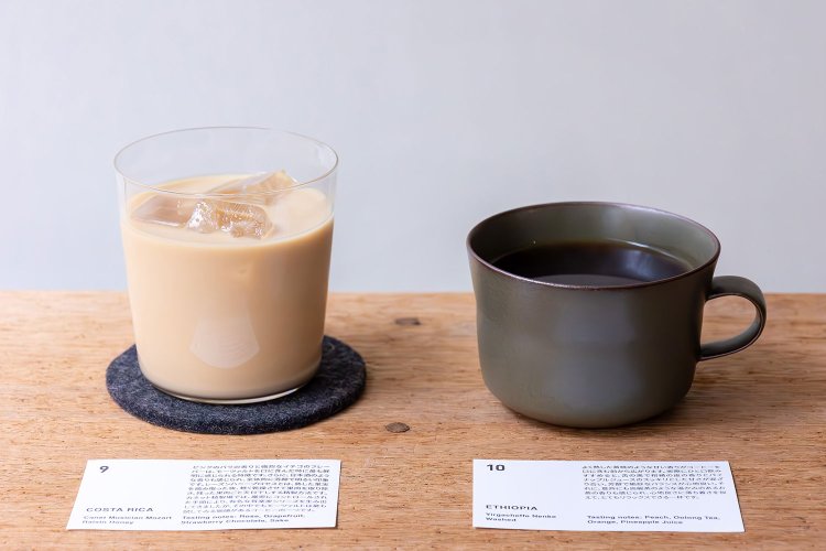 左から、9 COSTA RICA Canet Musician Mozart Raisin Honeyコールドブリューラテ(ICE)900円、10 ETHIOPIA Yirgacheffe Nenke Washedハンドドリップ(HOT)800円。