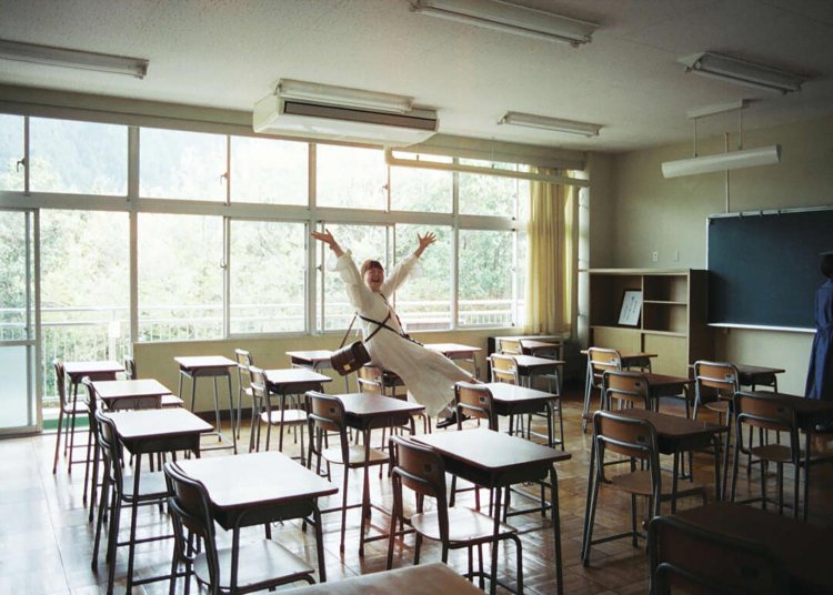 Canon AE-1 / CineStill 400D。