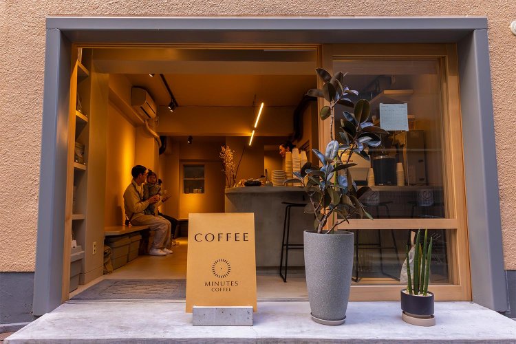 店主の本山さんとの会話も楽しい。