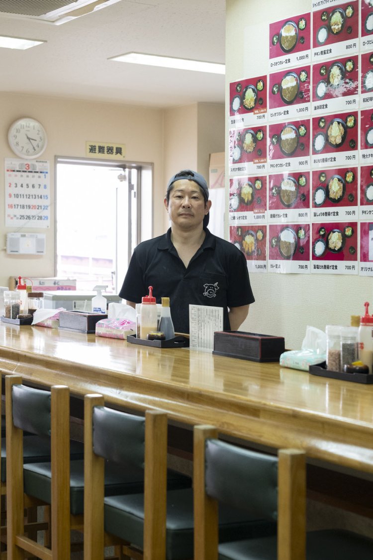 2代目店主の太さん。