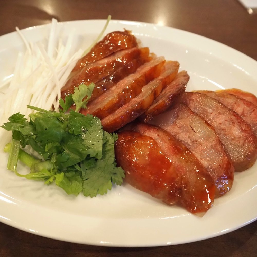 腸詰にシジミ、昭和の頃から変わらない台湾料理の味の秘訣。渋谷『麗郷』＜前編＞【街の昭和を食べ歩く】